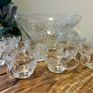 Vintage 1960’s Anchor Hocking “Harvest” 12pc Glass Punch Bowl Set